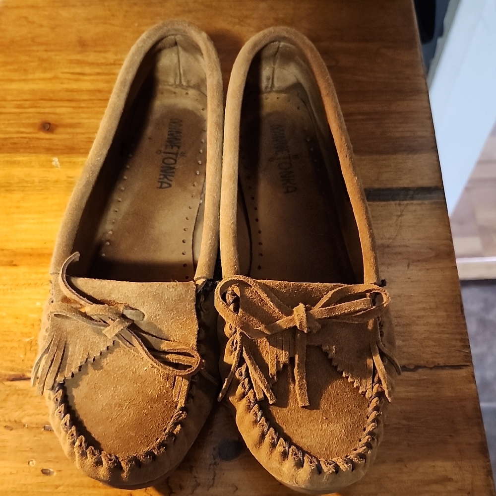 Minnetonka Tan Suede Moccasins with Fringe